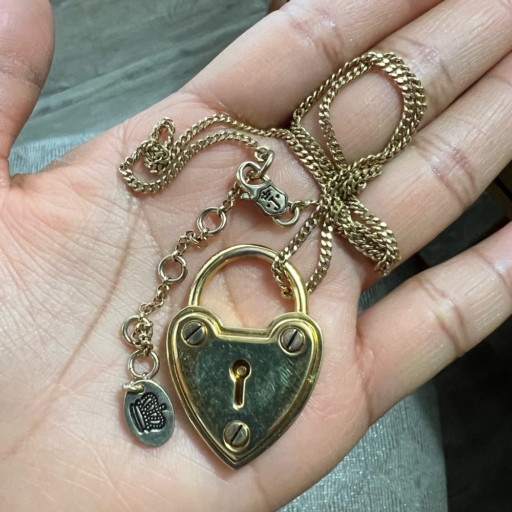 Juicy Couture Gold Removable Heart Necklace 21” EUC